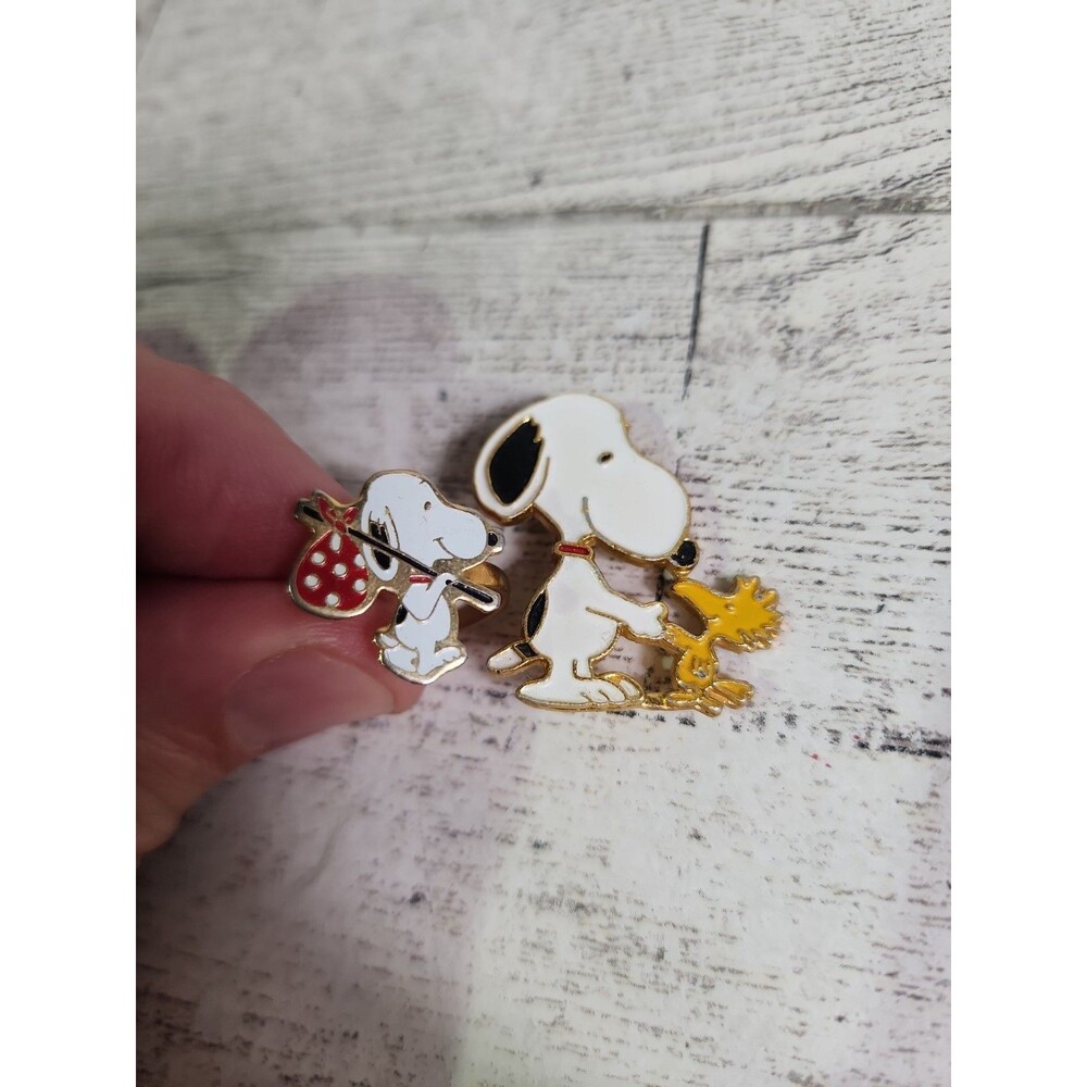 Vintage Peanuts Adjustable Finger Ring & Pin Snoopy Woodstock